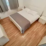 House Ule 2 Nyaraló
