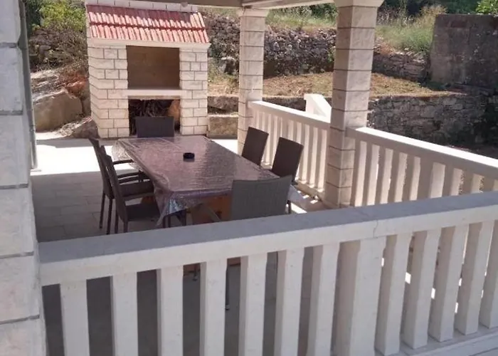 Дом отдыха House Ule 2 Zrnovo